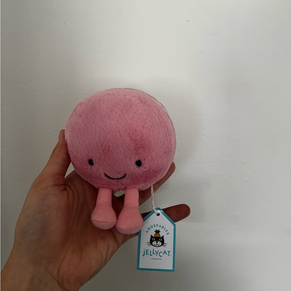 Jellycat Amuseables Mia Macaron